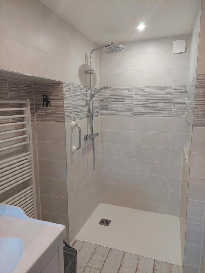 Les Hirondelles Apartamento Laquenexy Exterior foto